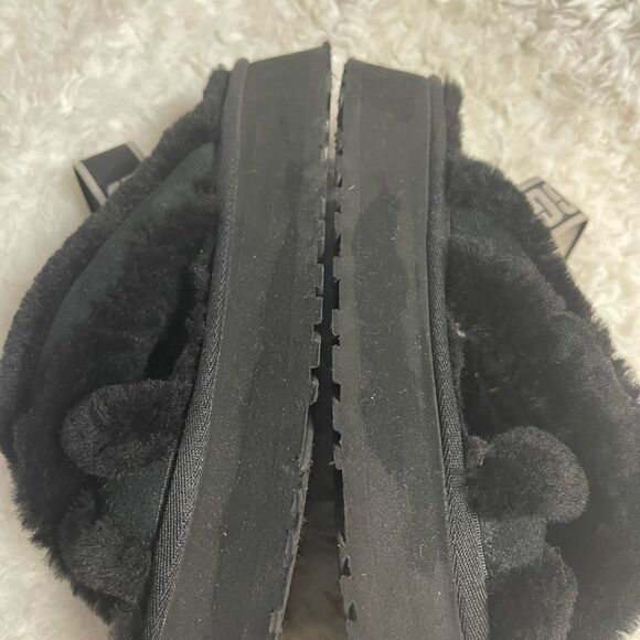 UGG Disco platform Cross Genuine Shearling Fuzzy Black Slide Sandals SZ10 . - Picture 11 of 16